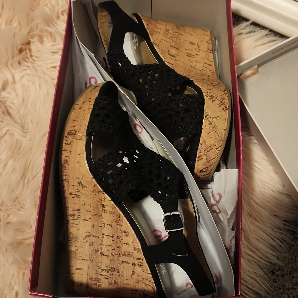 SO Elegant Black Woven Women's Sandal Wedges